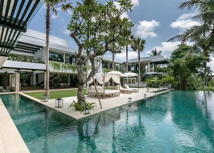 Villa Sapta Bayu - Luxurious Heaven In The Heart Of Canggu