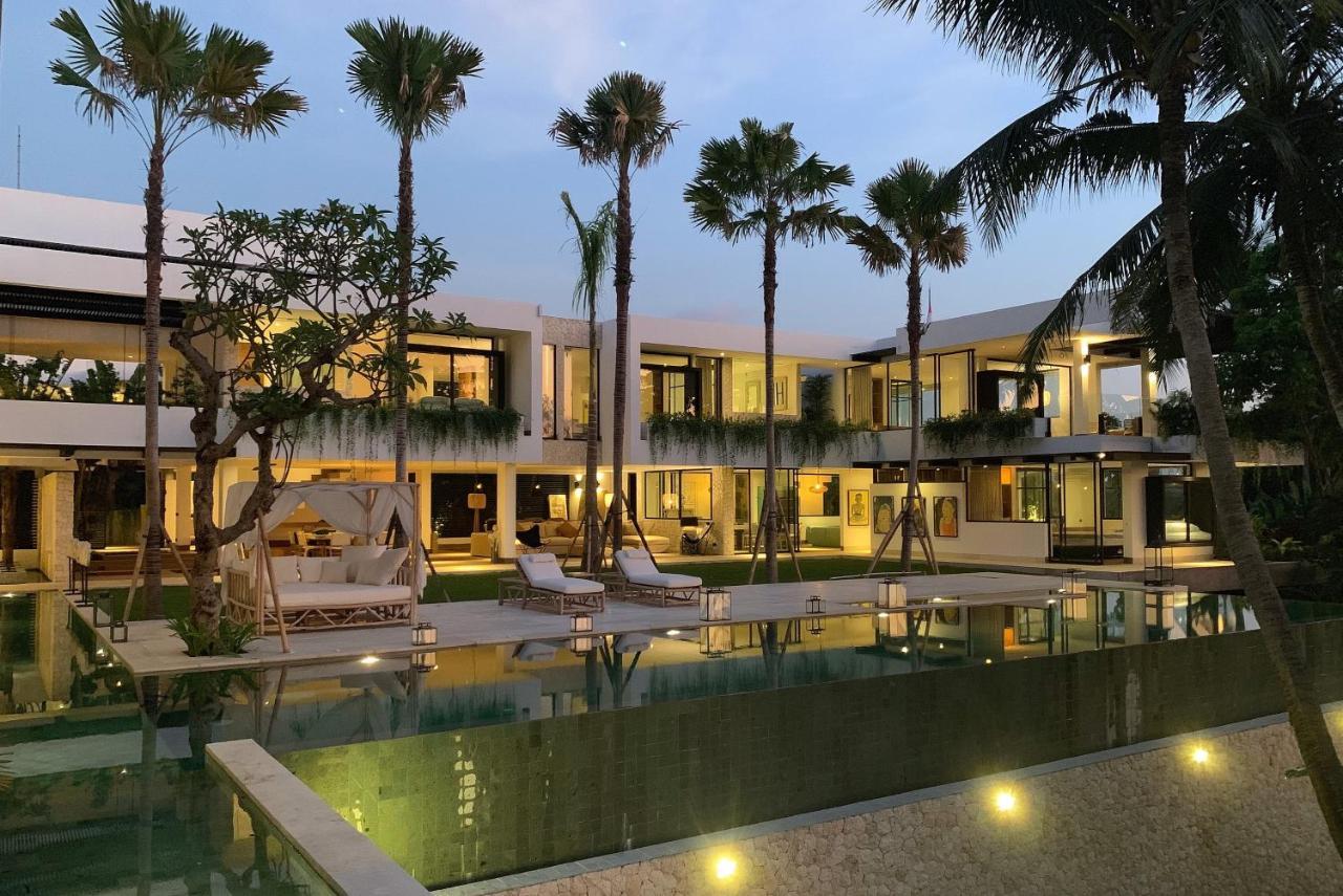 Sapta Bayu - Luxurious Heaven In The Heart Of Villa