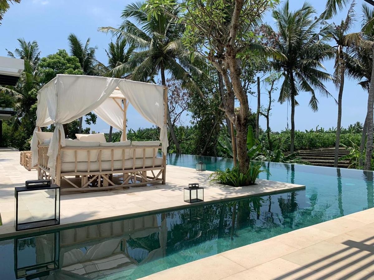 Villa Sapta Bayu - Luxurious Heaven In The Heart Of
